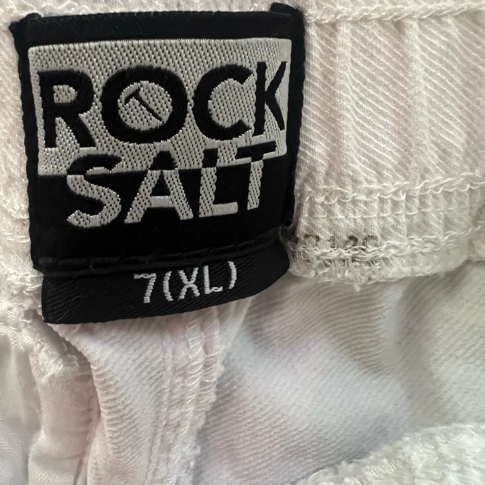 Rock Salt Boys White Utility Cargo Shorts - Size 7 - Streetwear Style